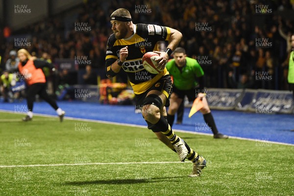 070326 - Newport RFC v Llandovery RFC - SRC Cup Final - Josh Skinner of Newport runs in to score a try