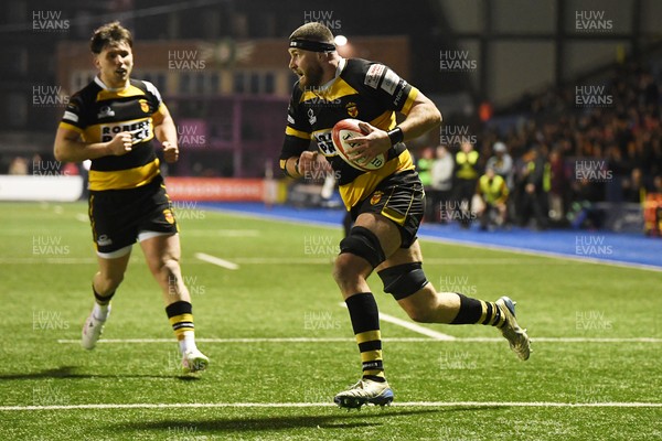 070326 - Newport RFC v Llandovery RFC - SRC Cup Final - Josh Skinner of Newport runs in to score a try