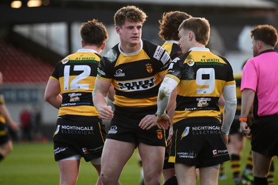090426 - Newport RFC v Pontypool RFC - Super Rygbi Cymru - Joe Westwood of Newport dives over to score the first try of the game