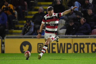 090426 - Newport RFC v Pontypool RFC - Super Rygbi Cymru - Kieran Meek of Pontypool kicks the conversion