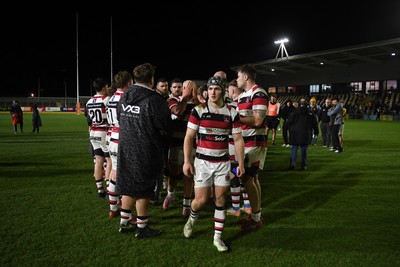090426 - Newport RFC v Pontypool RFC - Super Rygbi Cymru - Dejected Pontypool at full time