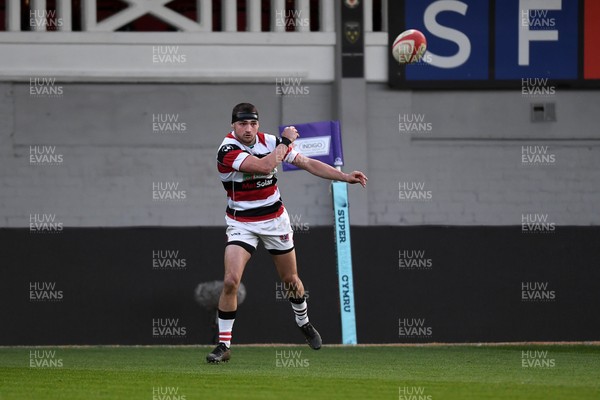 090426 - Newport RFC v Pontypool RFC - Super Rygbi Cymru - Ellis Lewis of Pontypool