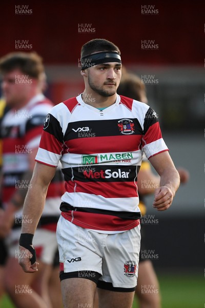 090426 - Newport RFC v Pontypool RFC - Super Rygbi Cymru - Ellis Lewis of Pontypool