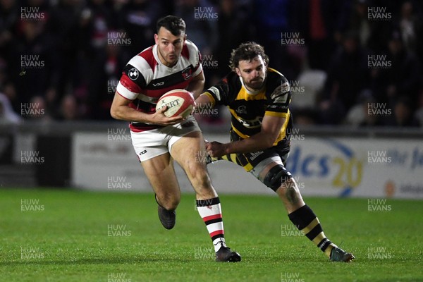 090426 - Newport RFC v Pontypool RFC - Super Rygbi Cymru - Marcus Jones of Pontypool