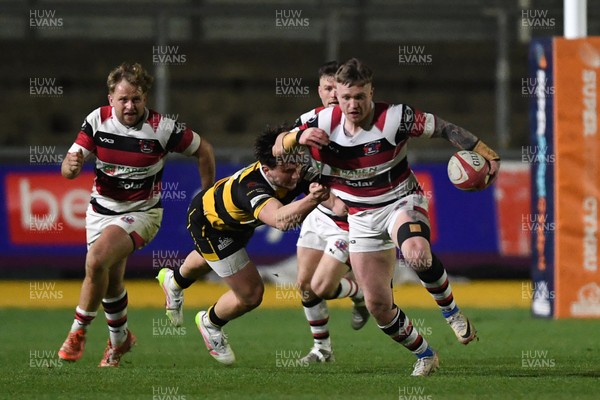 090426 - Newport RFC v Pontypool RFC - Super Rygbi Cymru - Pat Lewis of Pontypool is challenged by Harri Ackerman of Newport