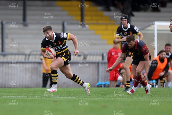 120926 - Newport RFC v Rygbi RGC - Super Rygbi Cymru - SRC - Chay Foster-Smith of Newport runs in to score a try