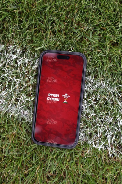 120926 - Newport RFC v Rygbi RGC - Super Rygbi Cymru - SRC - Rygbi Cymru App on a phone screen
