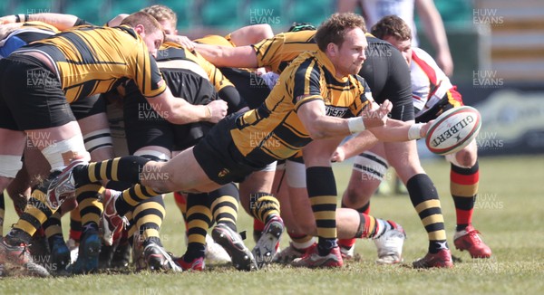 060413 - Newport RFC v Carmarthen Quins, Principality Premiership - Newport's Andrew Quick