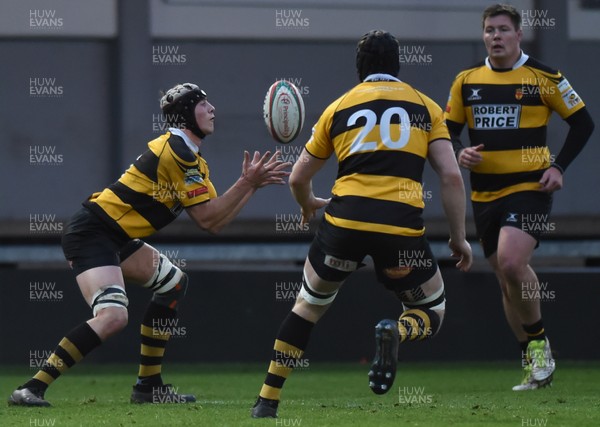 191117 - Newport v Ebbw Vale - Principality Premiership - Morgan Burgess of Newport about to catch a high ball