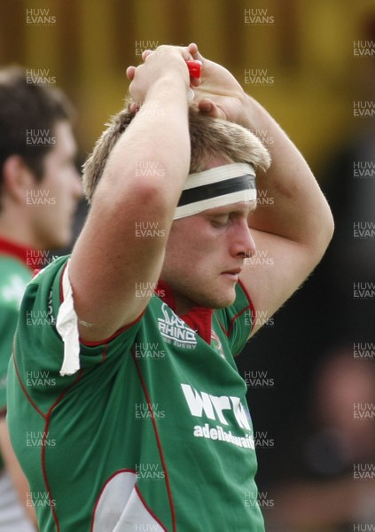 28.08.10 Newport RFC v Llanelli RFC - Principality Premiership - Llanelli's Nick Cudd looks dejected as Newport's Chris Wannell scores an injury time, game winning try. 