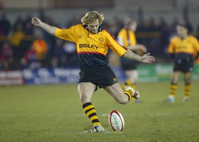 050203 - Newport v Neath - Welsh Premiership - Newport's Percy Montgomery takes penalty kick