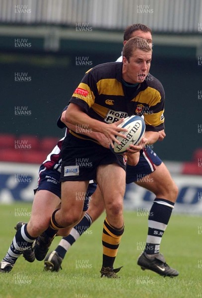 100905 - Newport RFC v Swansea RFC - Newport's Richard Payne finds a gap