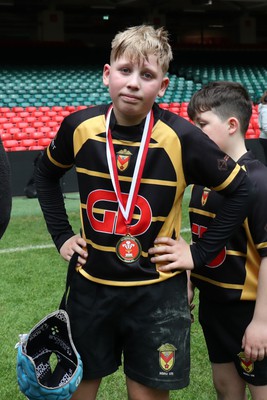210324 - Newport v Vale of Glamorgan  - Welsh Schools Junior Group U11 DC Thomas Plate Final - Players receive medals 