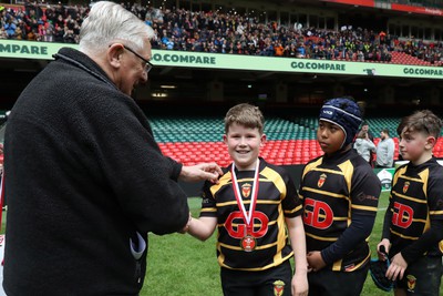 210324 - Newport v Vale of Glamorgan  - Welsh Schools Junior Group U11 DC Thomas Plate Final - Players receive medals 