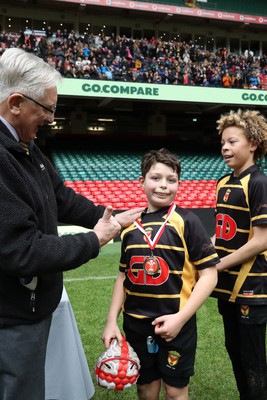 210324 - Newport v Vale of Glamorgan  - Welsh Schools Junior Group U11 DC Thomas Plate Final - Players receive medals 