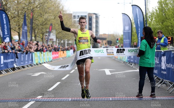 290418 - ABP Newport Marathon - Ieuan Thomas wins the 10K