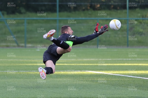 130721 - Newtown v Dundalk, UEFA Europa Conference League first qualifying round, second leg - Alessio Abibi of Dundalk dives to make a save