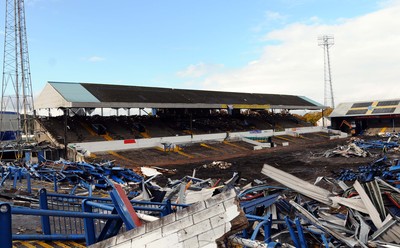 22.10.09 -  Demolition of Grandstand at Ninian Park , former ground of Cardiff City FC. The grandstand minutes before demolition. 