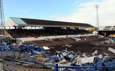 22.10.09 -  Demolition of Grandstand at Ninian Park , former ground of Cardiff City FC. The grandstand minutes before demolition. 