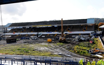 22.10.09 -  Demolition of Grandstand at Ninian Park , former ground of Cardiff City FC. The grandstand minutes before demolition. 