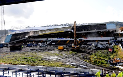22.10.09 -  Demolition of Grandstand at Ninian Park , former ground of Cardiff City FC. The grandstand collapses to the ground 