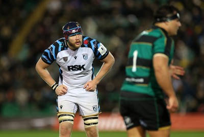 181026 - Northampton Saints v Cardiff Rugby - Investec Champions Cup - Tom Manz of Cardiff 