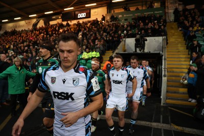 181026 - Northampton Saints v Cardiff Rugby - Investec Champions Cup - Jarrod Evans of Cardiff 