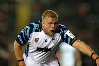 181026 - Northampton Saints v Cardiff Rugby - Investec Champions Cup - Joe Cowell of Cardiff 