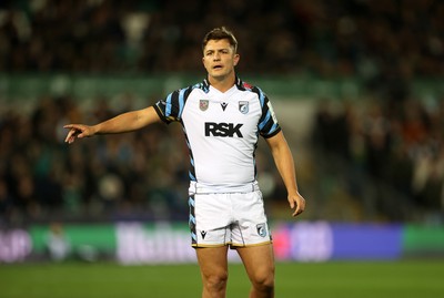 181026 - Northampton Saints v Cardiff Rugby - Investec Champions Cup - Callum Sheedy of Cardiff 