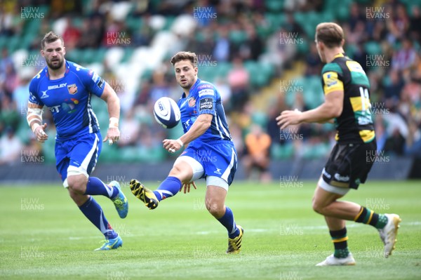 120817 - Northampton Saints v Dragons Rugby - Preseason Friendly - Dorian Jones of Dragons chips ahead