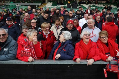 180126 - Northampton Saints v Scarlets - European Rugby Champions Cup - Scarlets fans