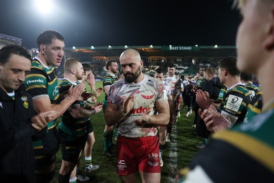 180126 - Northampton Saints v Scarlets - European Rugby Champions Cup - Josh Macleod of Scarlets at full time
