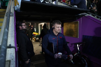 180126 - Northampton Saints v Scarlets - European Rugby Champions Cup - Scarlets Head Coach Dwayne Peel 