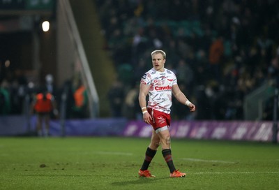 180126 - Northampton Saints v Scarlets - European Rugby Champions Cup - Blair Murray of Scarlets 