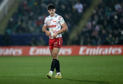 180126 - Northampton Saints v Scarlets - European Rugby Champions Cup - Eddie James of Scarlets 
