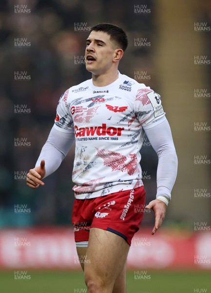 180126 - Northampton Saints v Scarlets - European Rugby Champions Cup - Joe Hawkins of Scarlets 