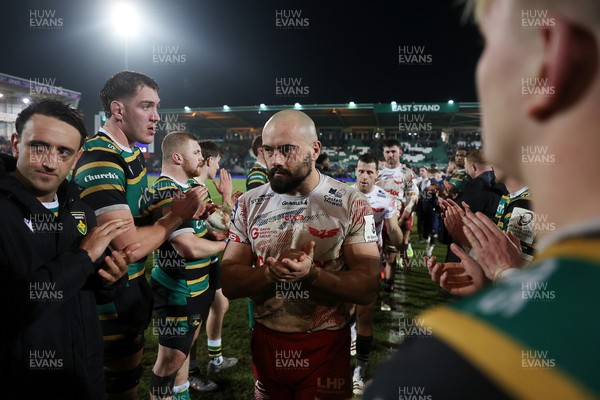 180126 - Northampton Saints v Scarlets - European Rugby Champions Cup - Josh Macleod of Scarlets at full time