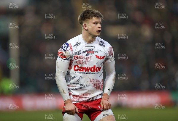 180126 - Northampton Saints v Scarlets - European Rugby Champions Cup - Archie Hughes of Scarlets 