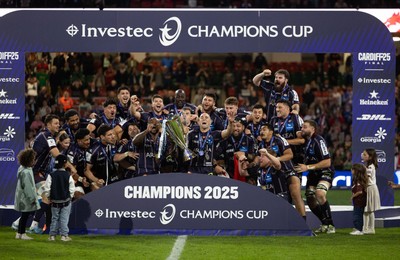 240525 - Northampton Saints v Union Bordeaux-Begles, EPCR Champions Cup Final - Union Bordeaux-Begles celebrate as they lift the Investec Champions Cup