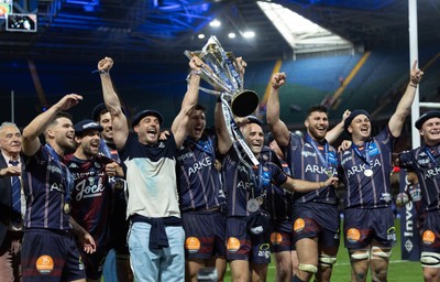 240525 - Northampton Saints v Union Bordeaux-Begles, EPCR Champions Cup Final - Union Bordeaux-Begles celebrate as they lift the Investec Champions Cup
