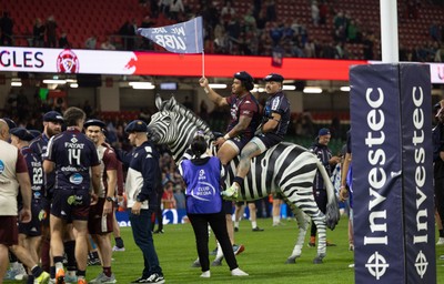 240525 - Northampton Saints v Union Bordeaux-Begles, EPCR Champions Cup Final - Union Bordeaux-Begles celebrate winning the Investec Champions Cup