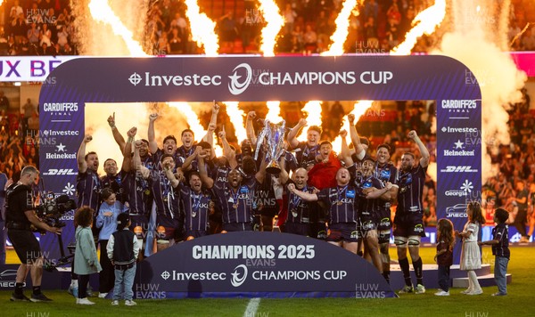 240525 - Northampton Saints v Union Bordeaux-Begles, EPCR Champions Cup Final - Union Bordeaux-Begles celebrate as they lift the Investec Champions Cup