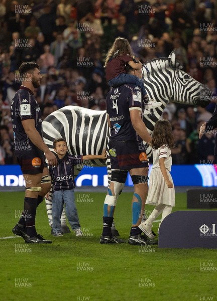 240525 - Northampton Saints v Union Bordeaux-Begles, EPCR Champions Cup Final - Union Bordeaux-Begles celebrate winning the Investec Champions Cup