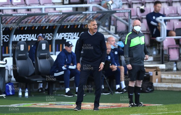 050920 - Northampton Town v Cardiff City - Carabao Cup First Round South - Northampton Town manager Keith Curle