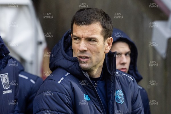 221125 - Northampton Town v Cardiff City - Sky Bet League 1 - Cardiff City Manager Brian Barry-Murphy