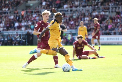 050926 - Northampton Town v Newport County, EFL Sky Bet League 2 - Shaquille Gwengwe of Newport County looks to shoot at goal