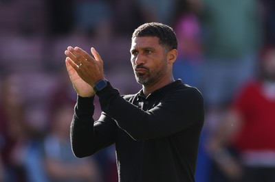 050926 - Northampton Town v Newport County, EFL Sky Bet League 2 - Newport County head coach Hayden Mullins applauds the fans at the end of the match