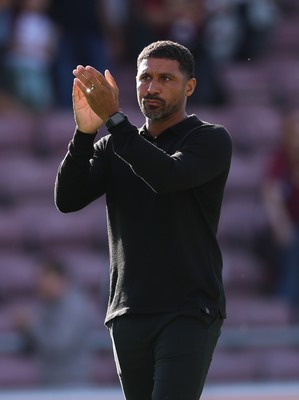 050926 - Northampton Town v Newport County, EFL Sky Bet League 2 - Newport County head coach Hayden Mullins applauds the fans at the end of the match