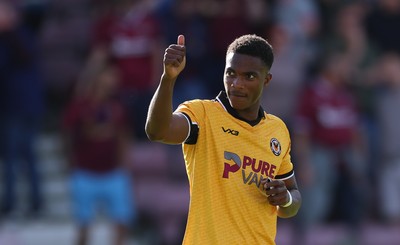 050926 - Northampton Town v Newport County, EFL Sky Bet League 2 - Tanatswa Nyakuhwa of Newport County applauds the fans at the end of the match
