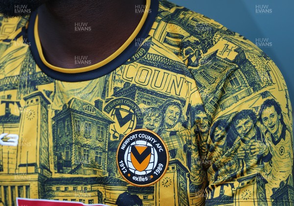 050926 - Northampton Town v Newport County, EFL Sky Bet League 2 - Detailing on the Newport County warm up shirts